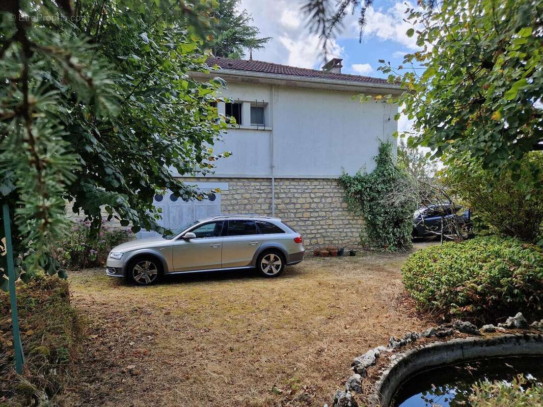 Maison en pierres proche des commerces du Bugue sur terrain de 3522m2 constructibles - photo 14