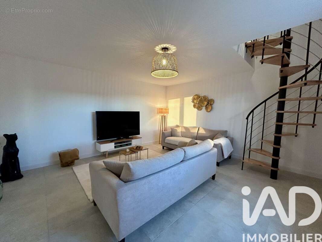 Photo 6 - Maison à VILLEBERNIER