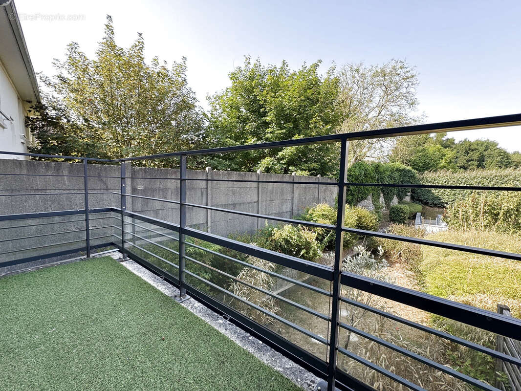 Appartement VENDU LOUE  de 2 pièces de 40 m2 habitable environ avec balcon et garage - photo 8