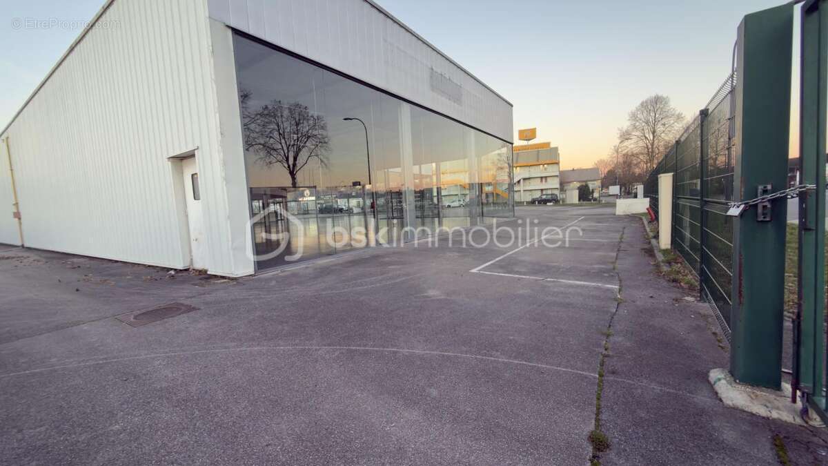 Commerce à SAINT-QUENTIN