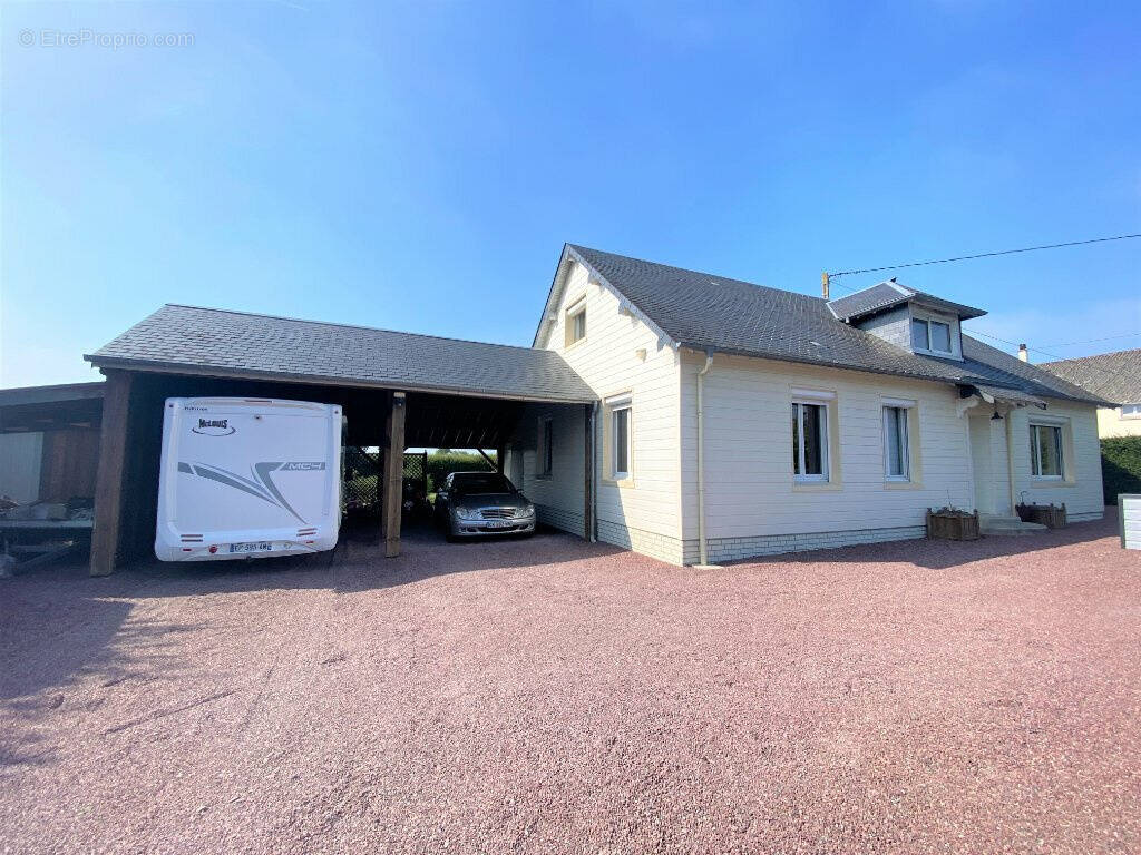 Maison à GRANDCAMP-MAISY