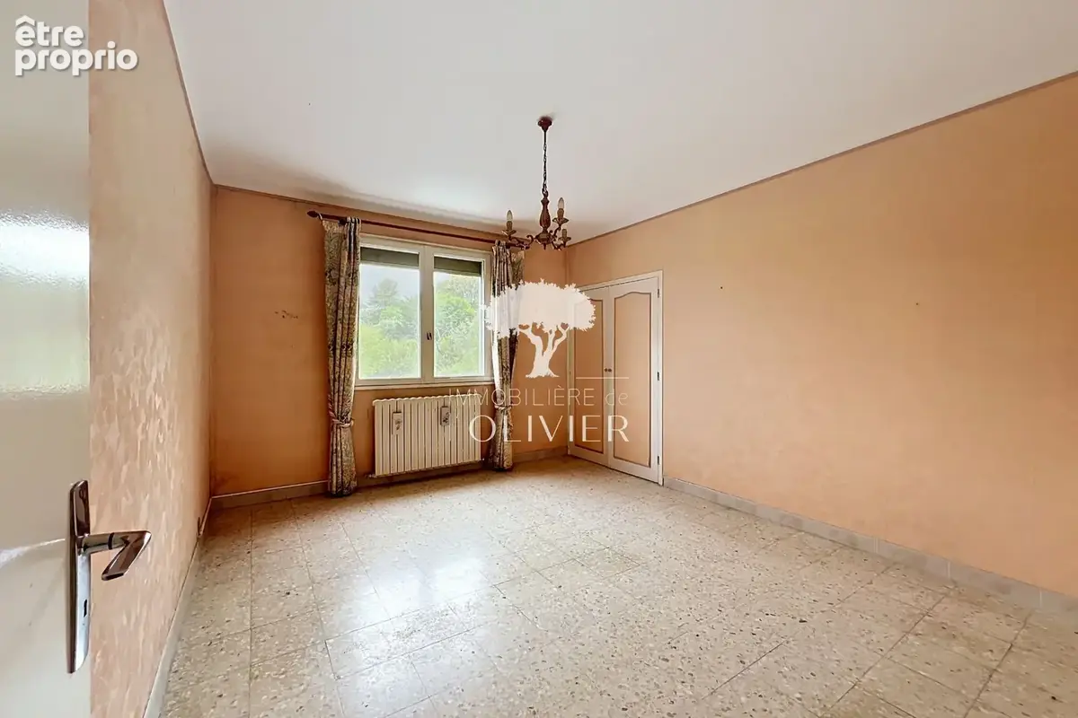 Maison 5 pièces 94 m² à vendre à Apt (84400) - photo 7