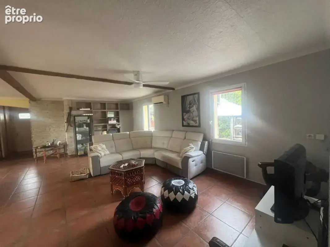Maison 116 m² à Saint-Gilles  - photo 2