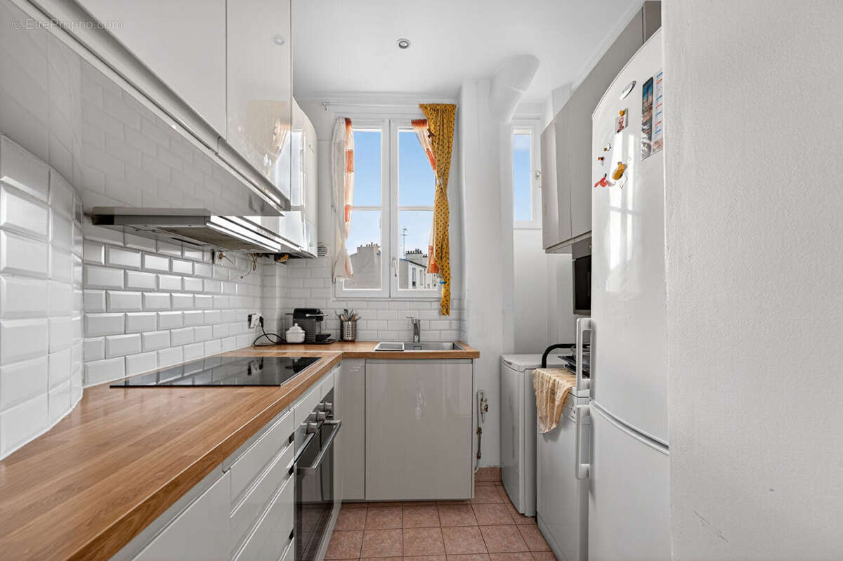 Appartement à PARIS-19E