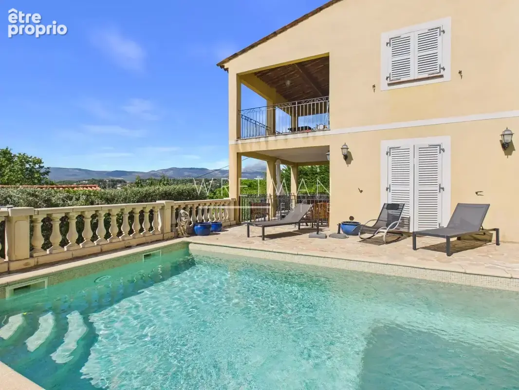 Appartement à MONTAUROUX