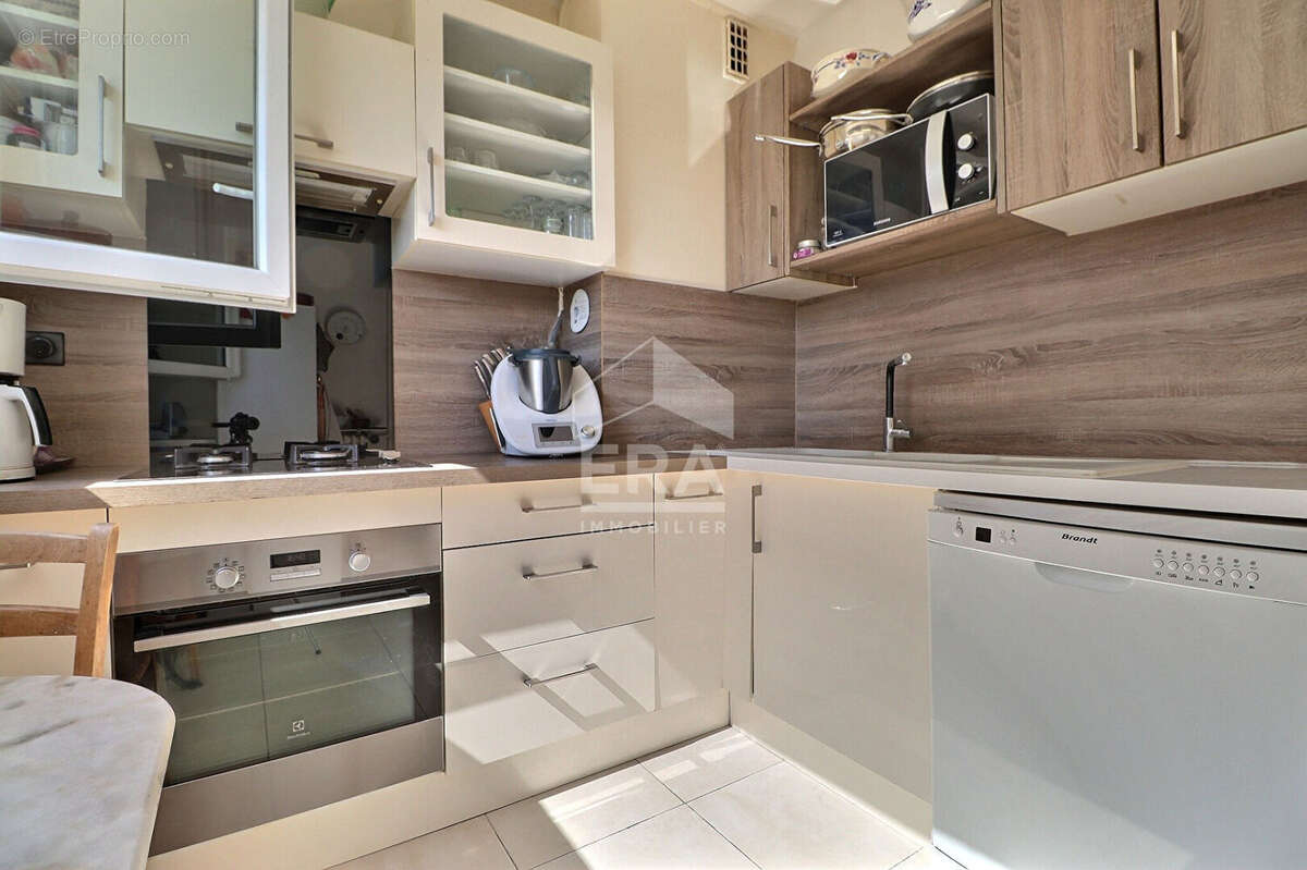 Appartement à AUBERVILLIERS