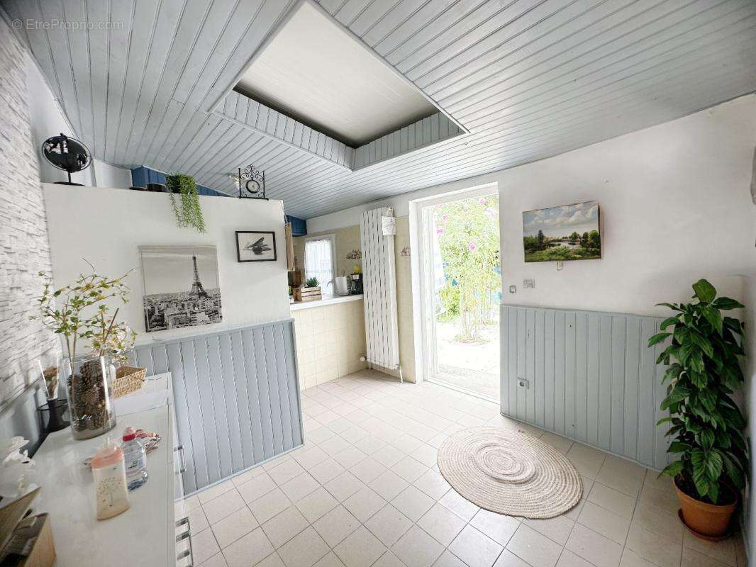 Maison à VILLETANEUSE