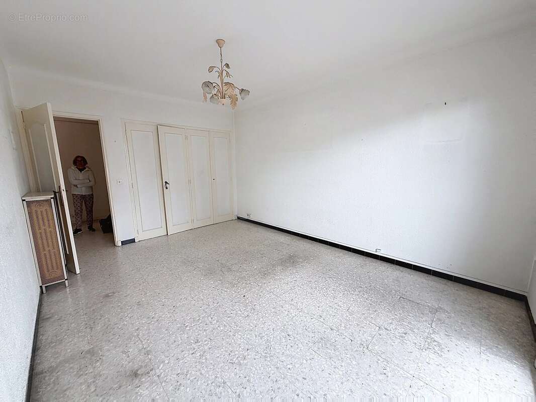 Grand 2 Piéces les Colombiers de m² avec cave et Parking Extérieur - photo 9