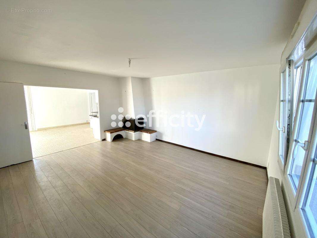 Maison à LA PLAINE-SUR-MER