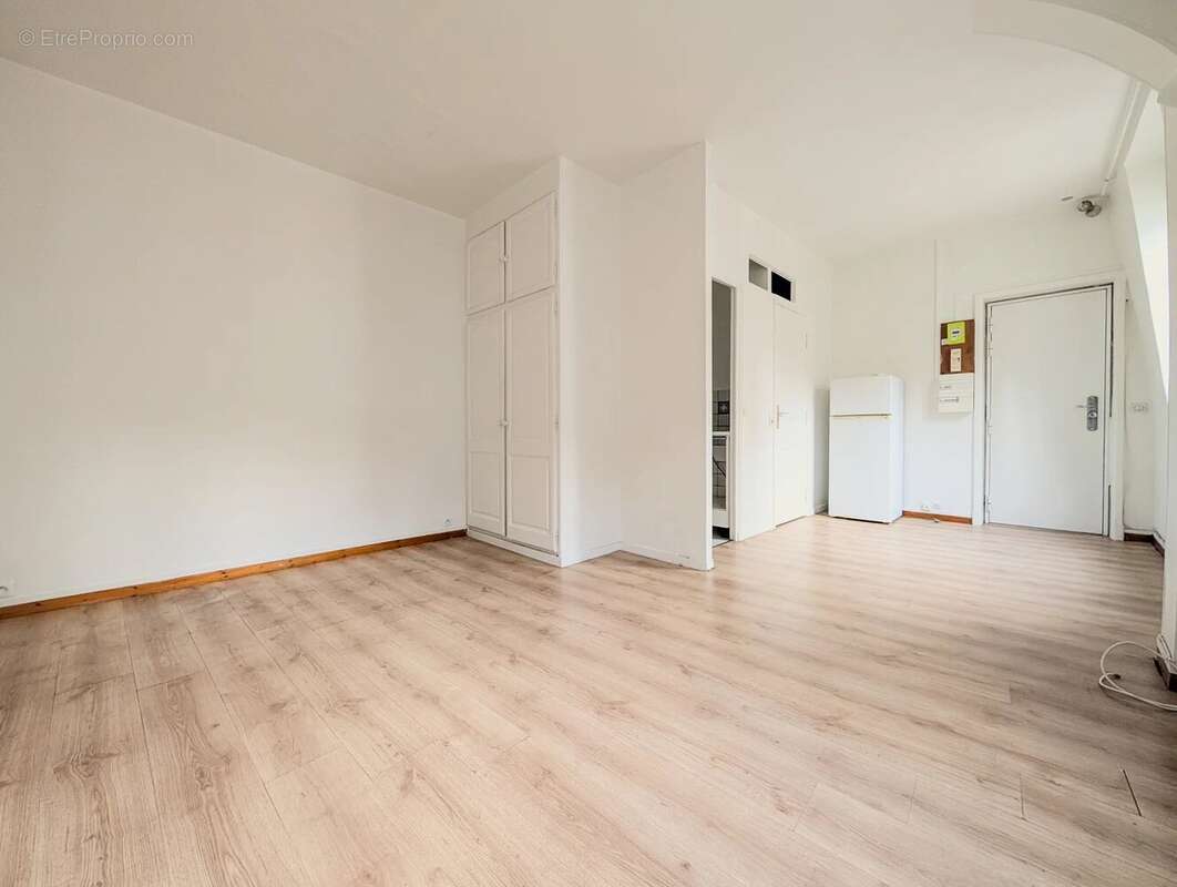 Appartement à PARIS-3E