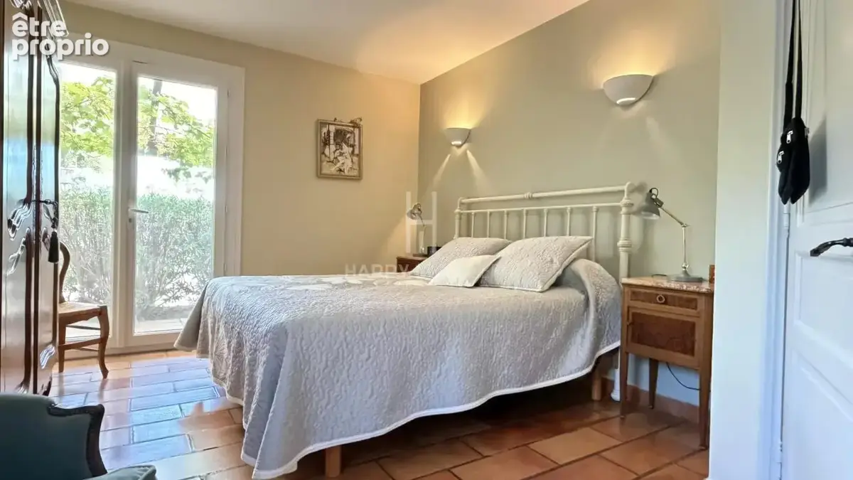 EXCLUSIVITE : Mouriès, proche village et commerces , maison de plain pied - photo 16