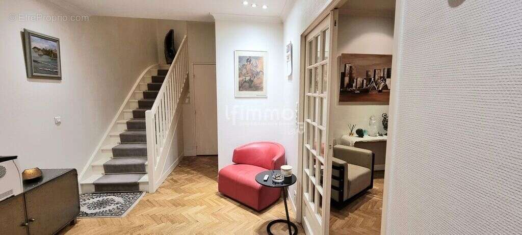 Appartement à PARIS-8E