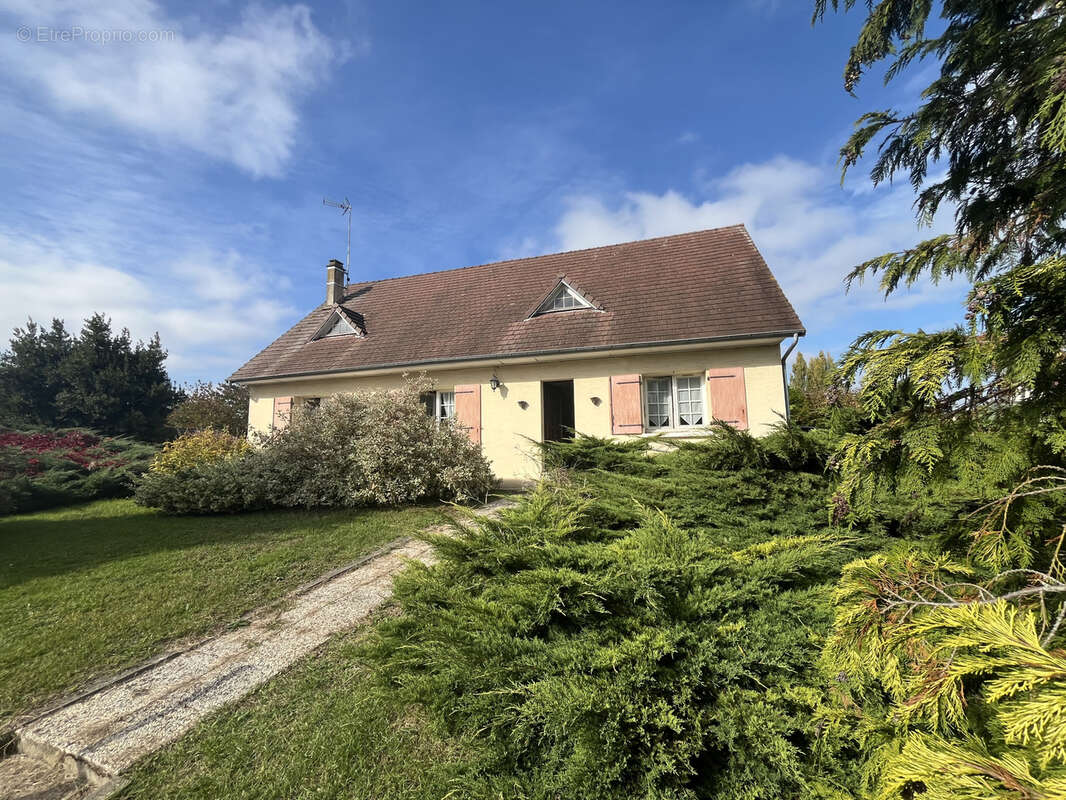 Maison à MONCEAUX