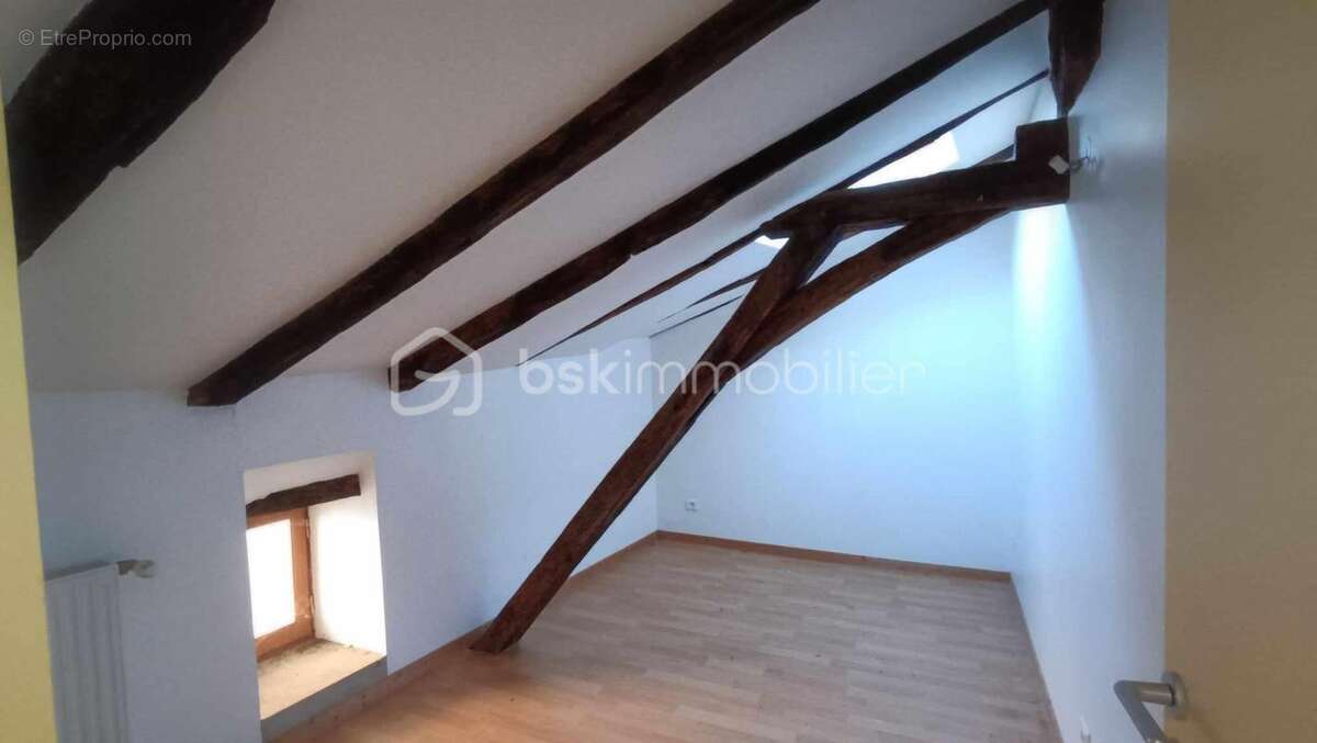 Appartement à BELVES