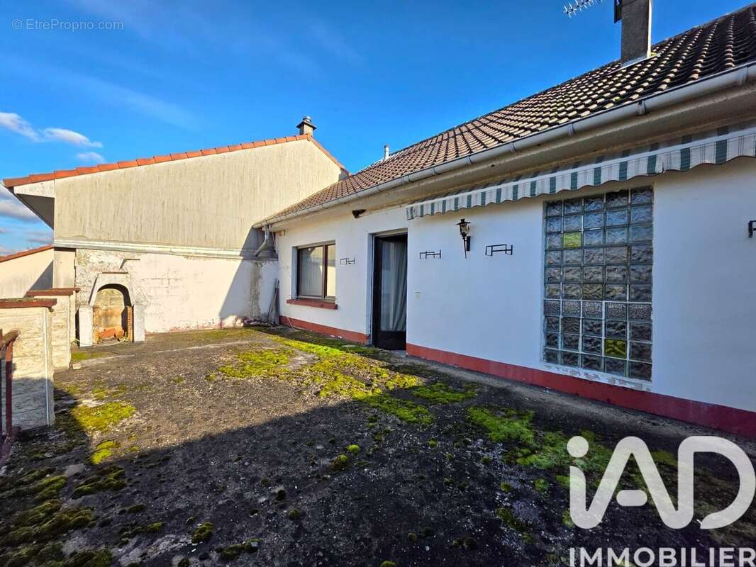 Photo 2 - Maison à SEINGBOUSE