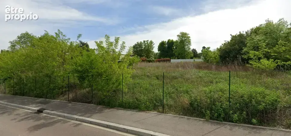 Terrain à SOLAIZE