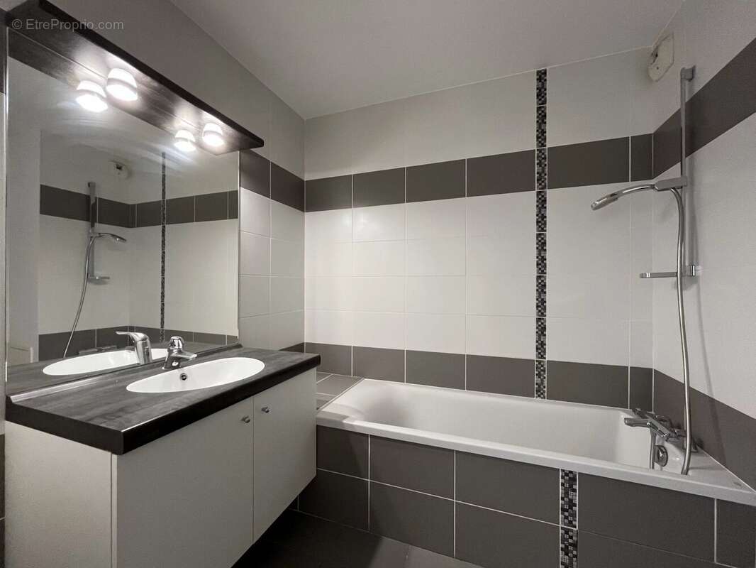 Appartement à IRIGNY