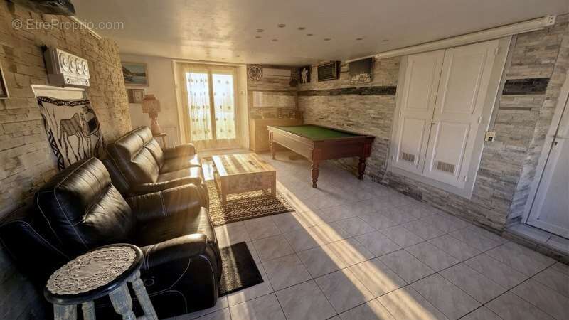 Maison à LES ABRETS