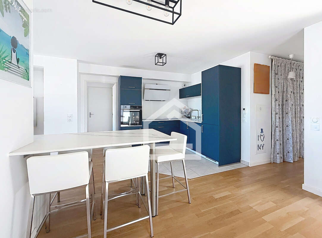 Appartement contemporain de 3 pièces à deux pas des quais de Bordeaux - photo 4