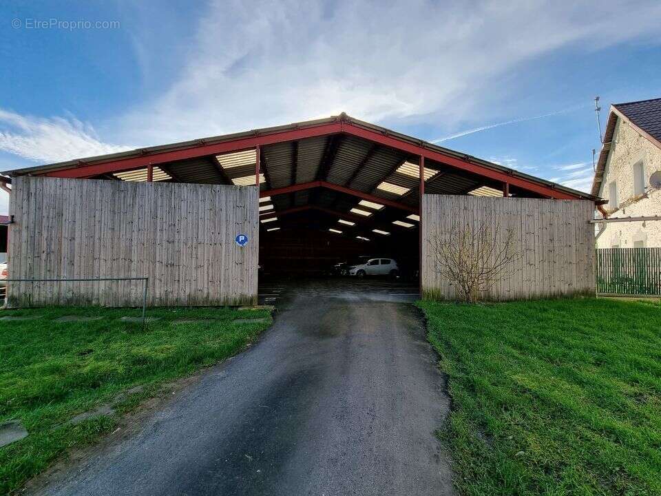 Appartement à LA CHAPELLE-MOUTILS