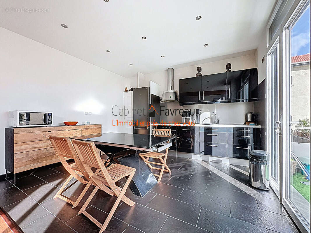 Maison à VITRY-SUR-SEINE