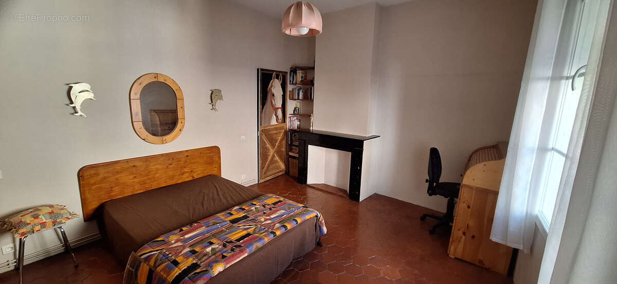 Maison à CRUZY