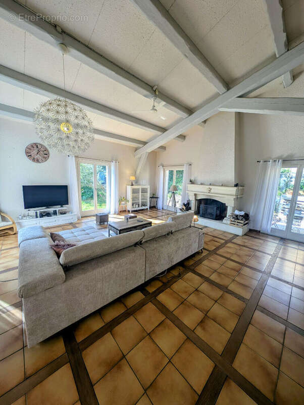 Maison à PONT-SAINT-ESPRIT