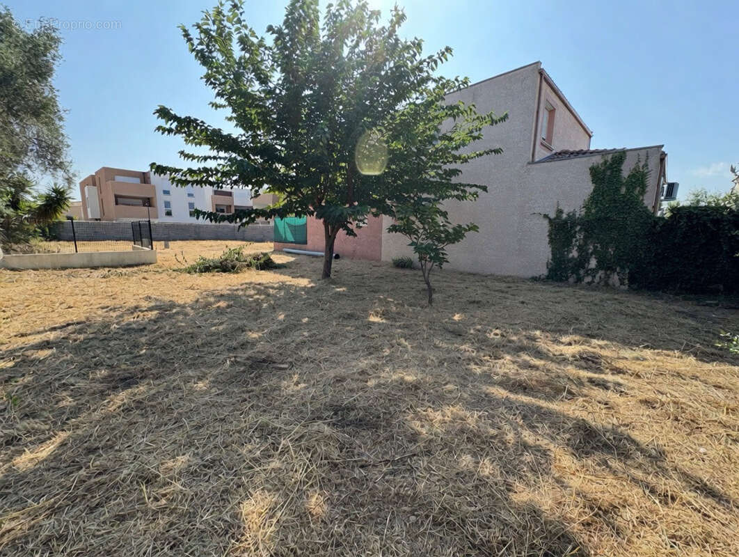 Terrain à FRONTIGNAN