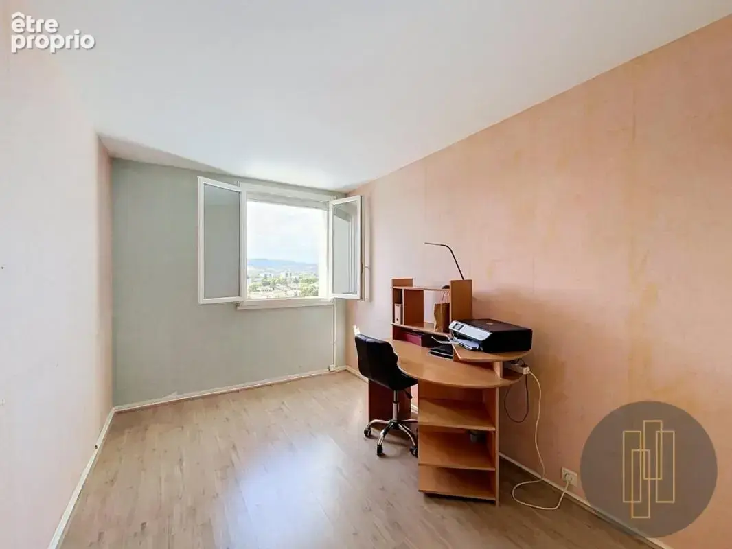 Exclusivité - Appartement T3 - 9ème et dernier étage - Ascenseur - Balcons, garage et cave - photo 7