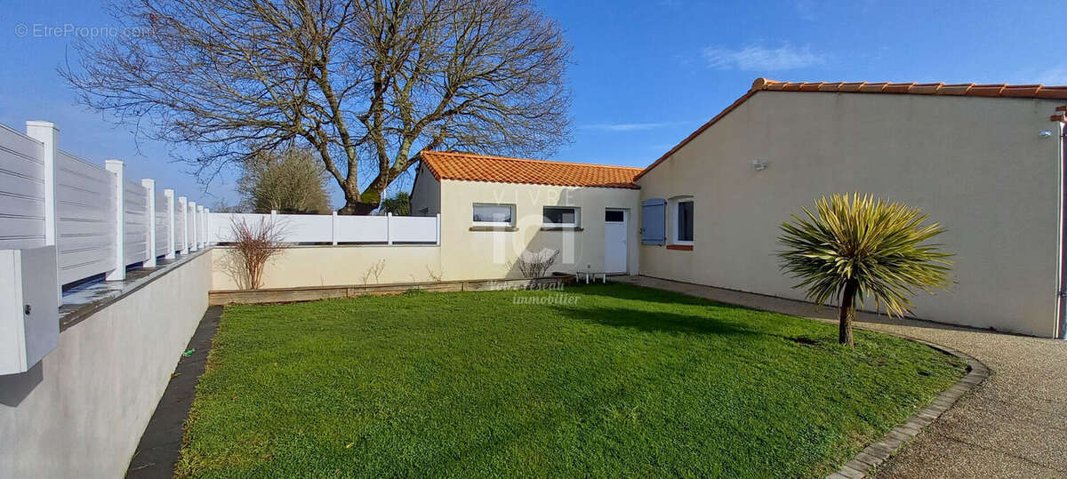 Maison à SAINT-MICHEL-CHEF-CHEF