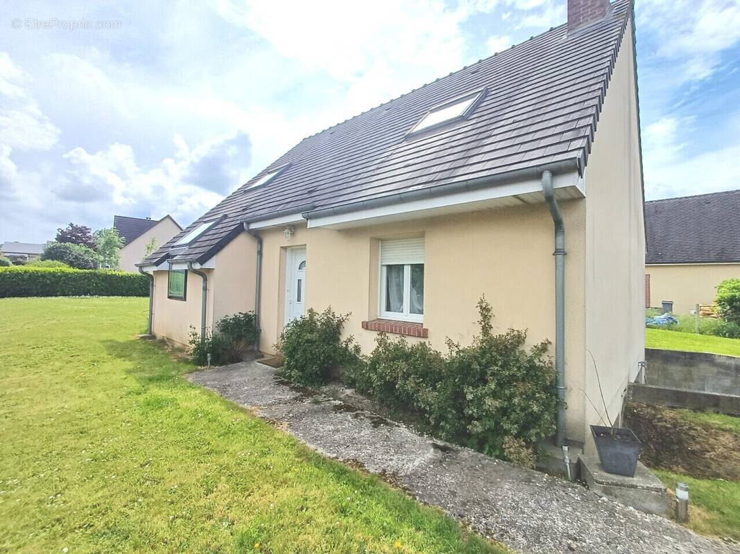 Maison à NEUVILLE-FERRIERES