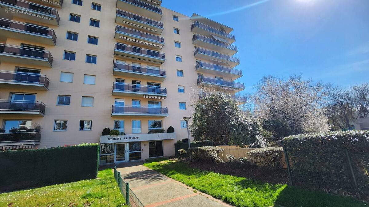 Appartement à MAISONS-ALFORT