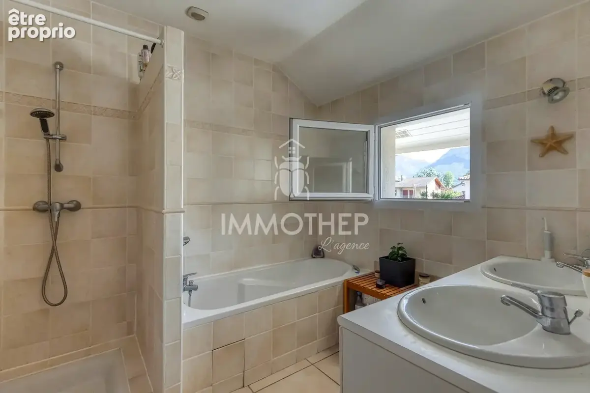 Maison 5 pièces 109 m² à vendre à Sassenage (38360) - photo 8