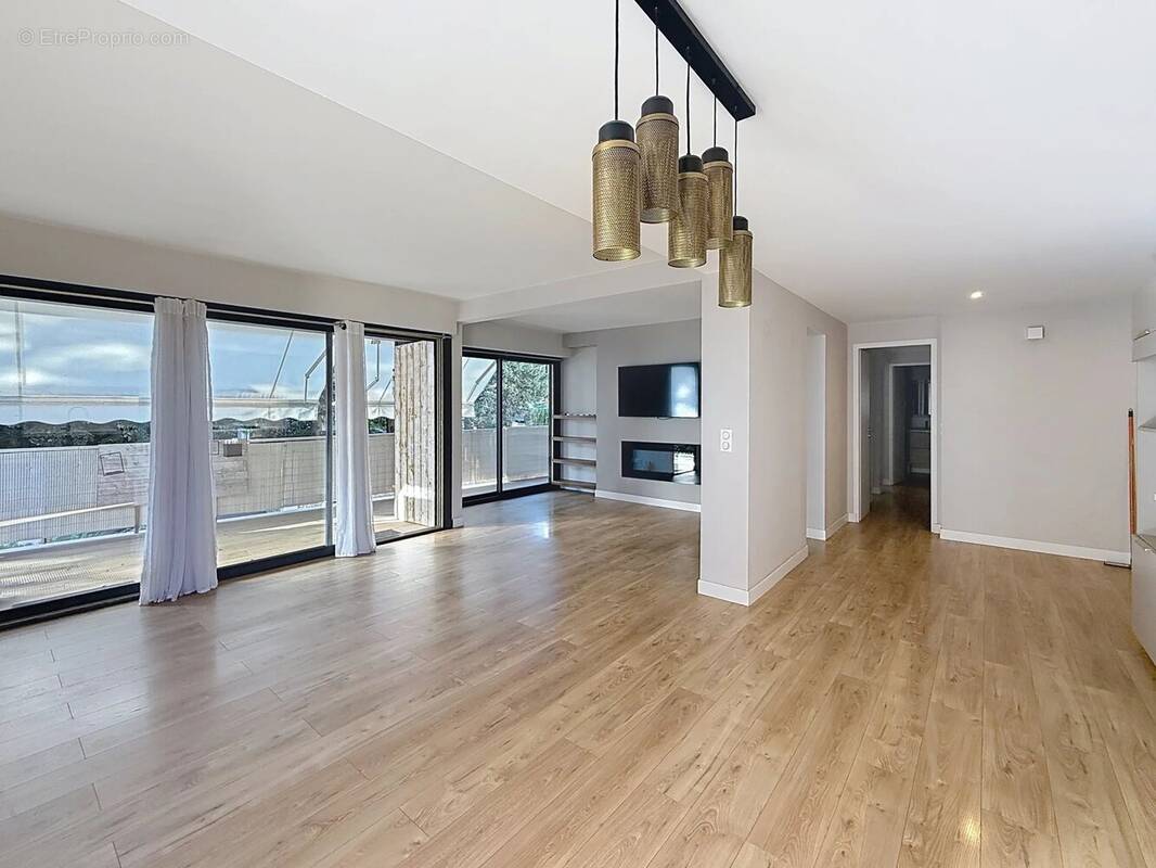 Appartement à LE CANNET