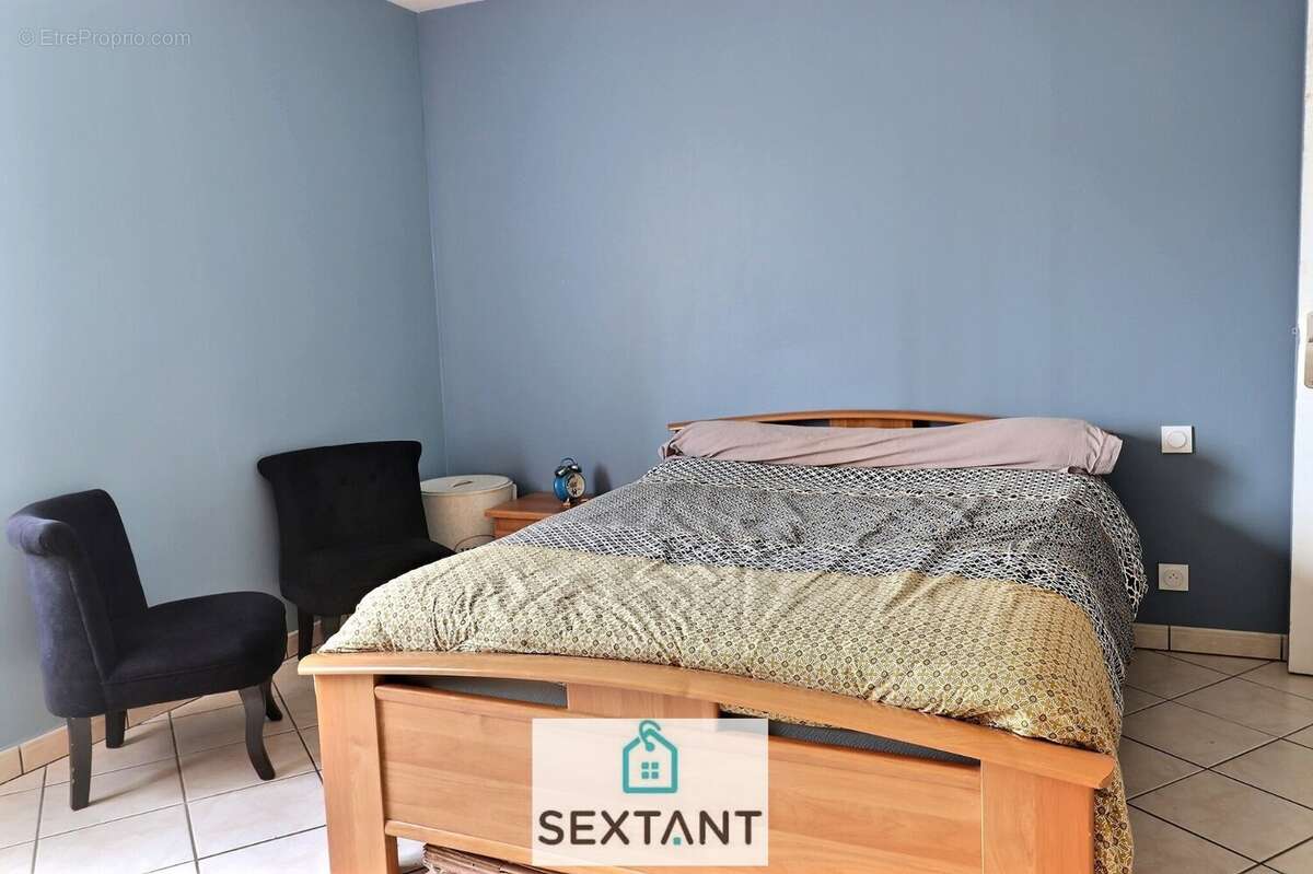 Maison mitoyenne 63m² 63300 Thiers - photo 7