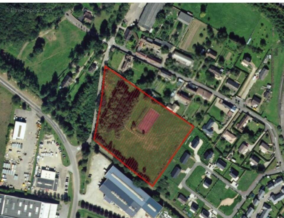 Terrain à INCARVILLE