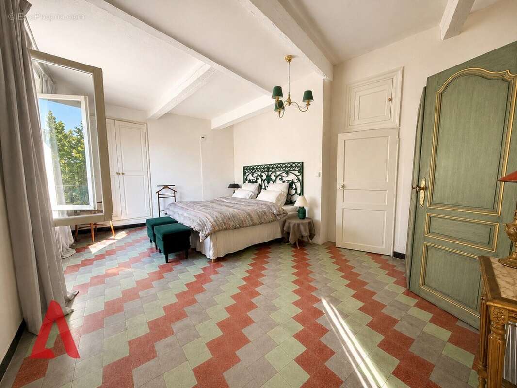 Charmante maison de village au cur de Laurens  3 chambres et terrasses - photo 5