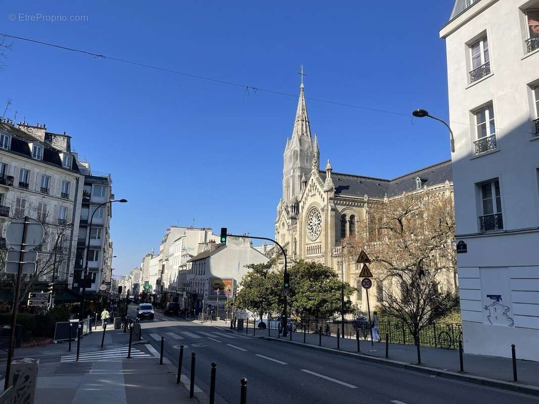 Autre à PARIS-20E