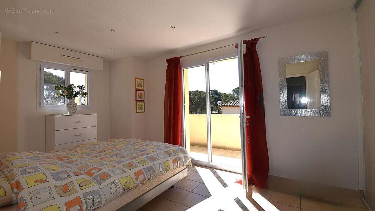 Appartement à SAINT-RAPHAEL