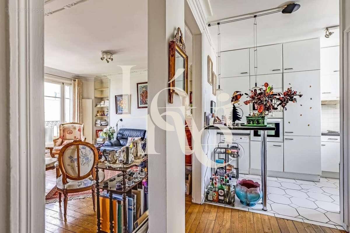 Appartement à PARIS-15E