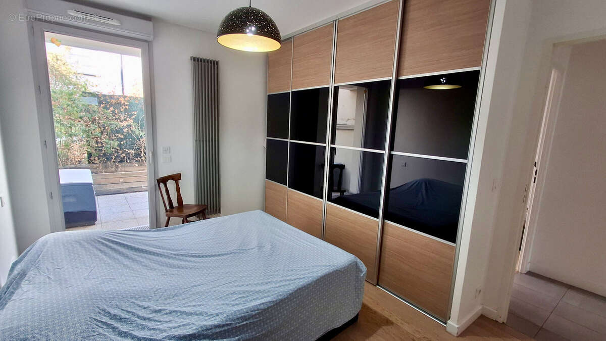 Appartement à vendre 3 pièces IVRY SUR SEINE (94) - photo 9