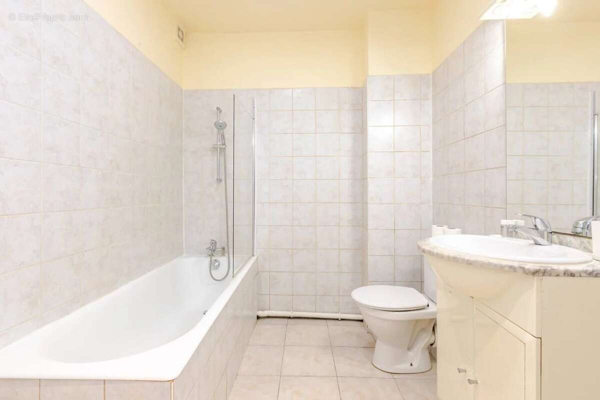 Appartement deux pièces - rue marx dormoy - 75018 paris - photo 12