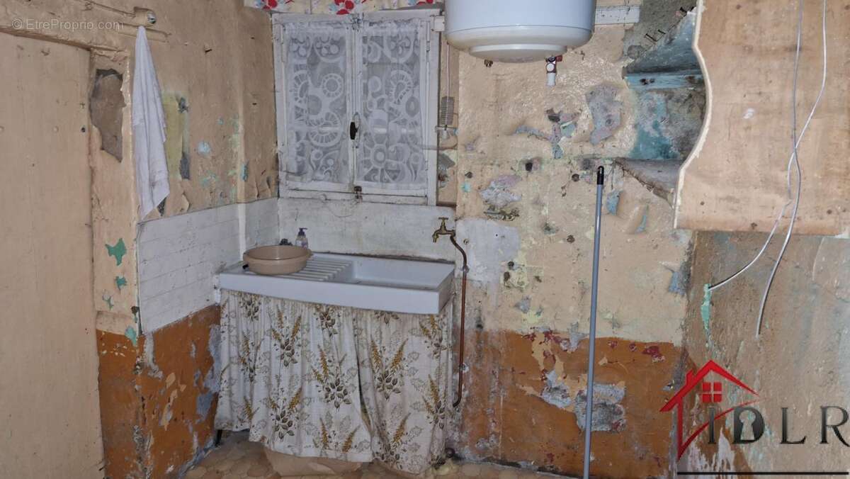 Maison à OUGE