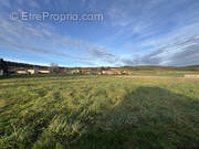 Terrain à POINCON-LES-LARREY