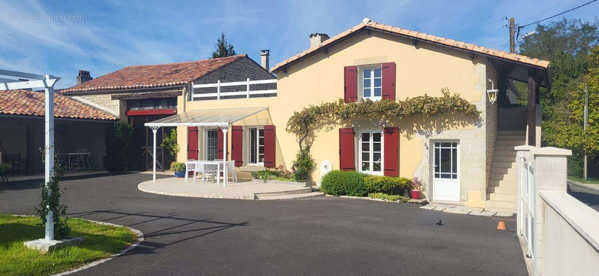 Maison à VINAX