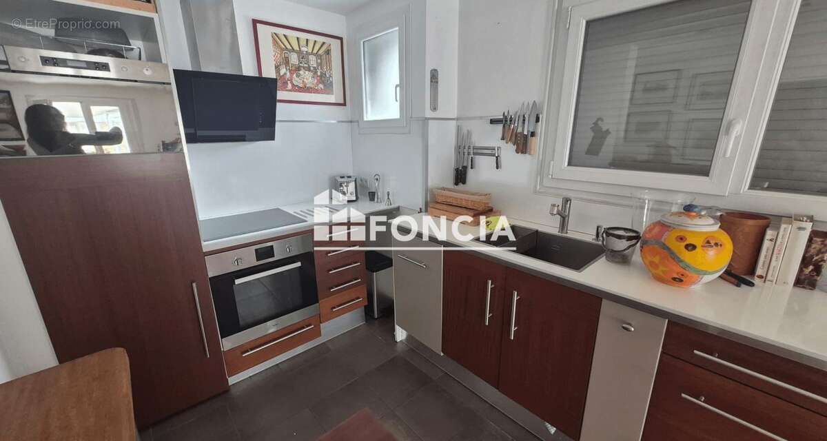 Maison/immeuble en monopropriété aux minimes avec fort rapport locatif - photo 2