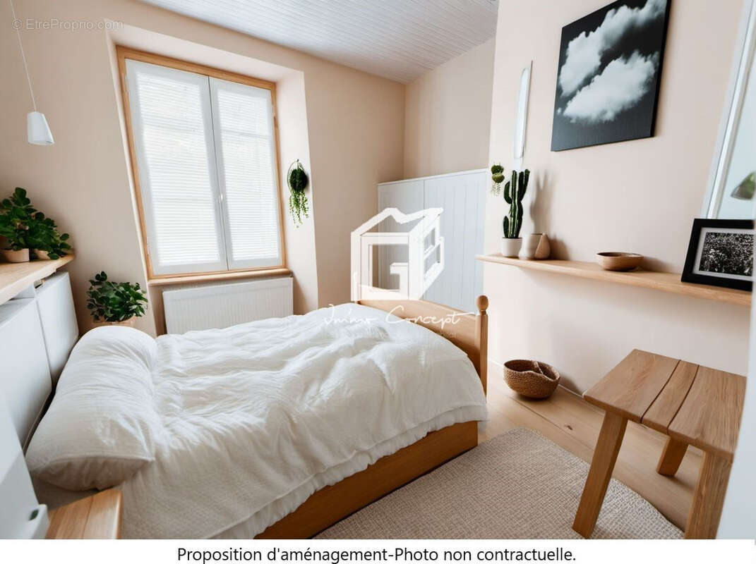 Maison à SALLES-CURAN