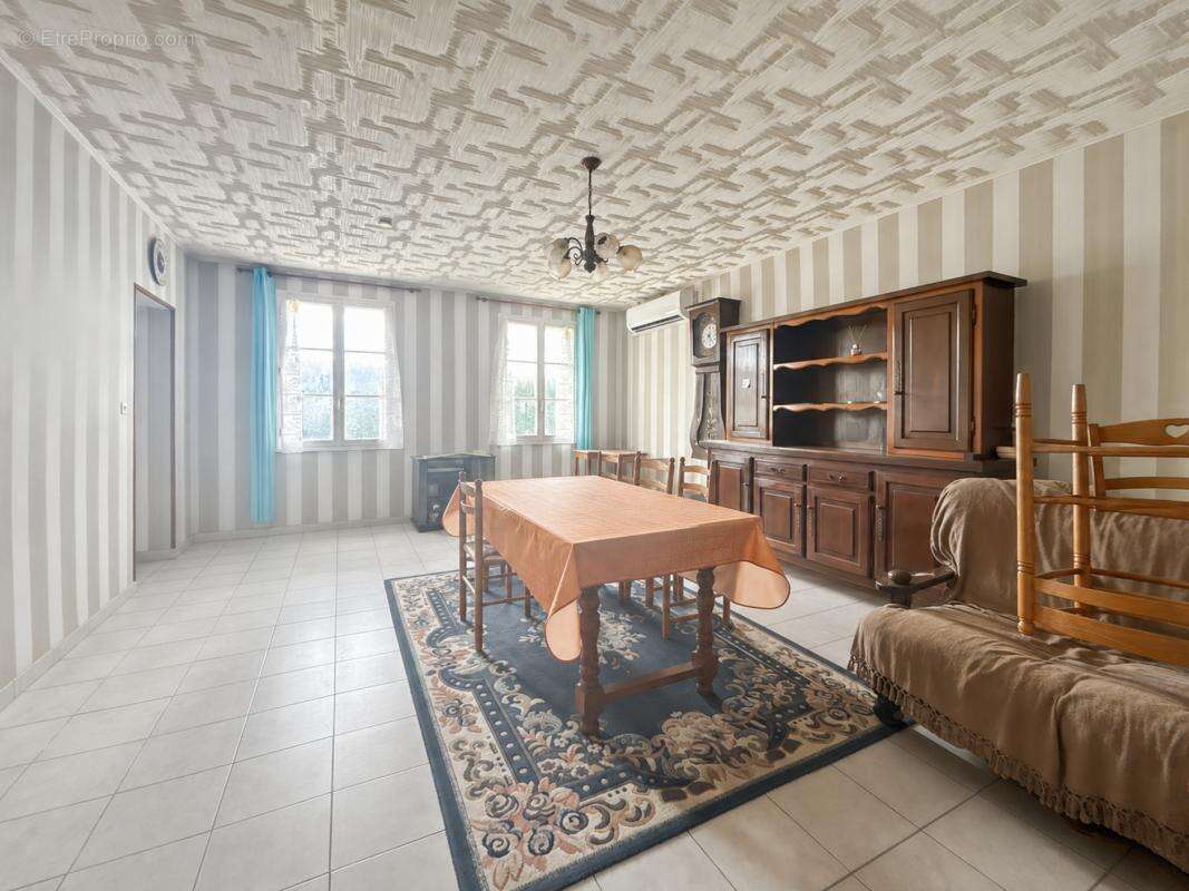 Maison 85 m² à Montils  - photo 6