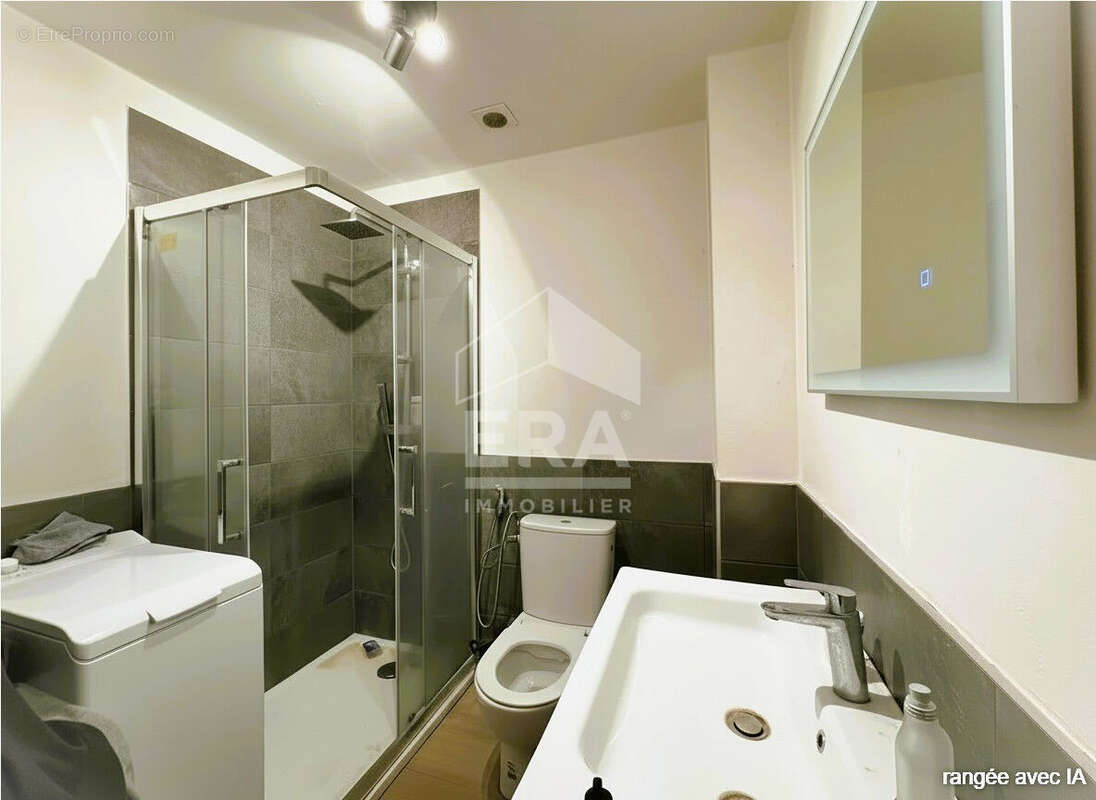 Appartement à MARSEILLE-5E