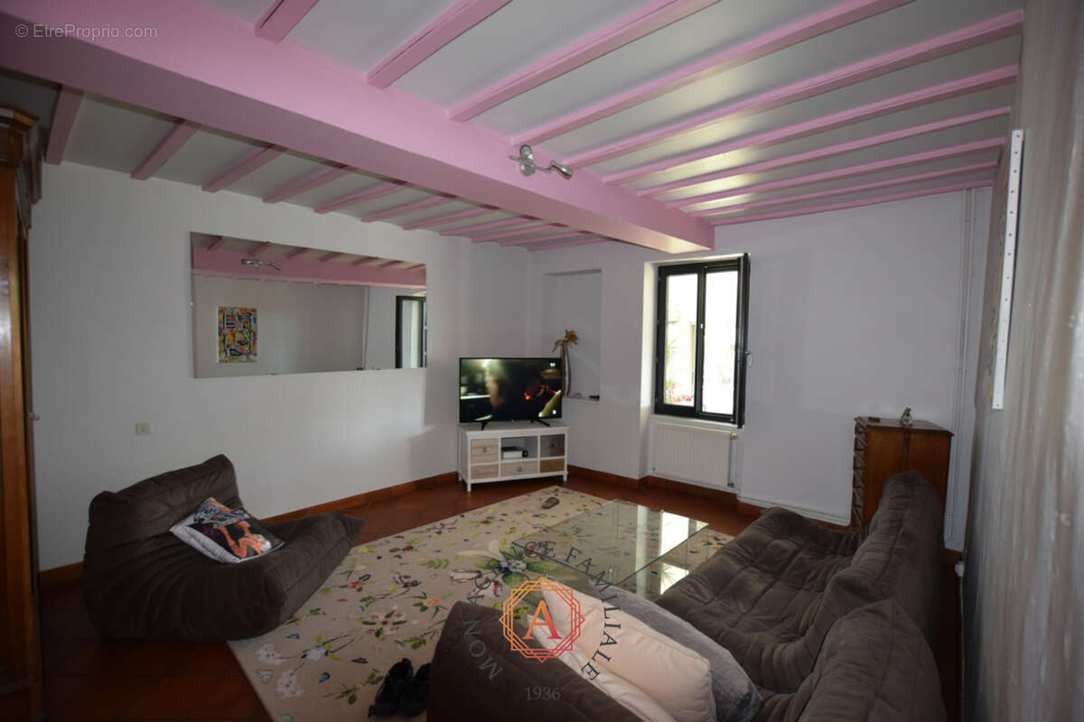 Maison à COMBRONDE